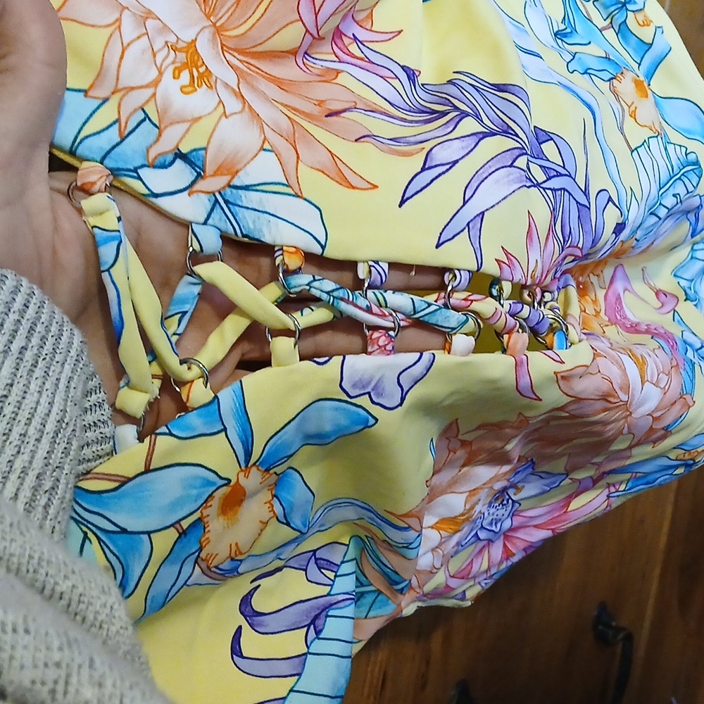 TiniBikini Yellow Floral Swimsuit Size:XL - Picture 4 of 6